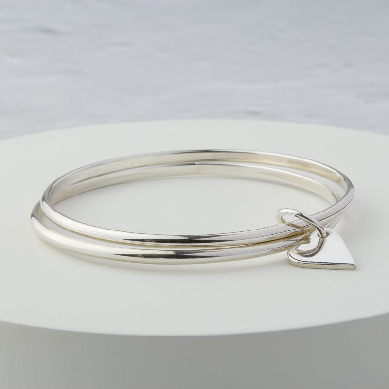 Mezza Amor Silver Heart Bangle